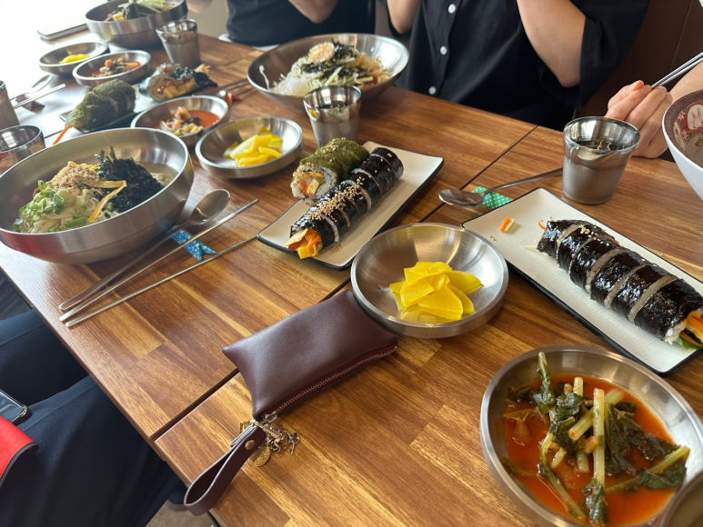 오만국시&김밥 이미지