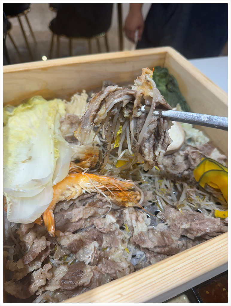 창원늘푸른샤브&편백찜&월남쌈&소고기무한리필마산 이미지