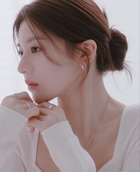 똥머리 이미지