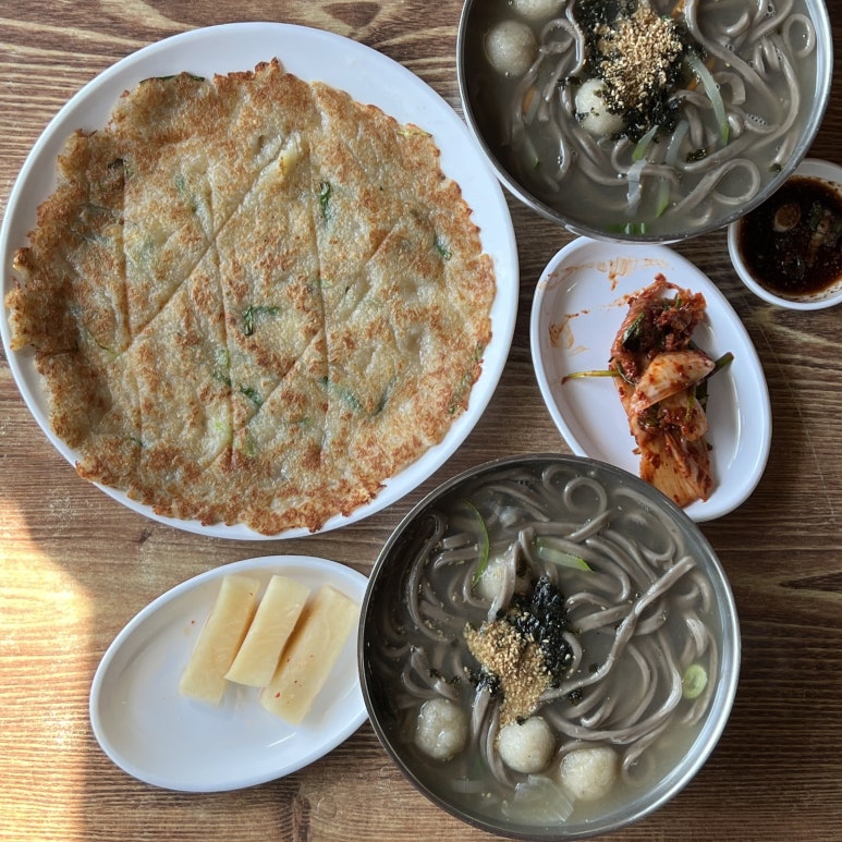 옹심이칼국수 이미지