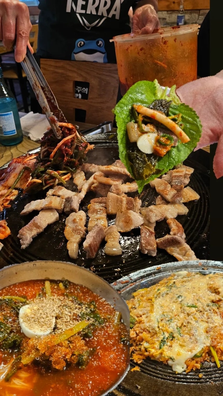 엄마밥집솥뚜껑 이미지