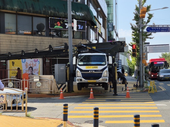 컴포즈커피 대전도룡점 이미지