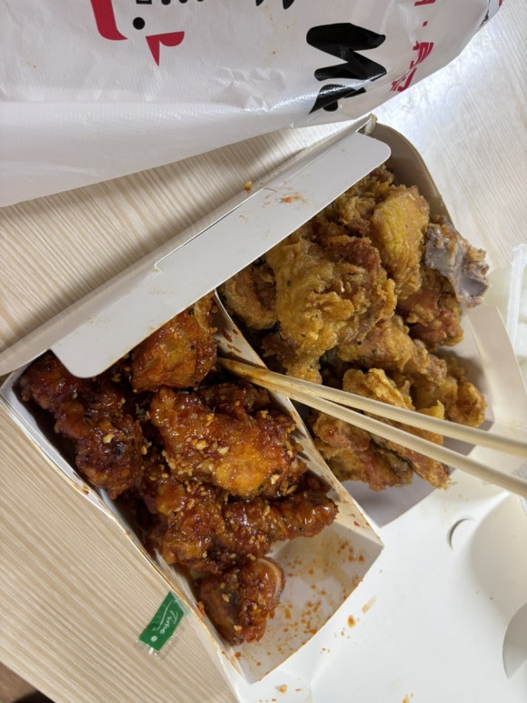다가치깨통닭 이미지
