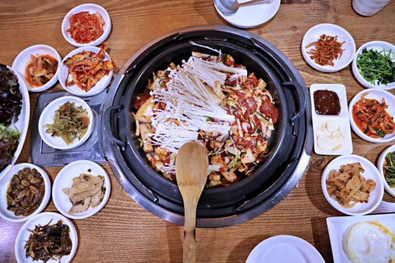 오리랑돼지랑 이미지