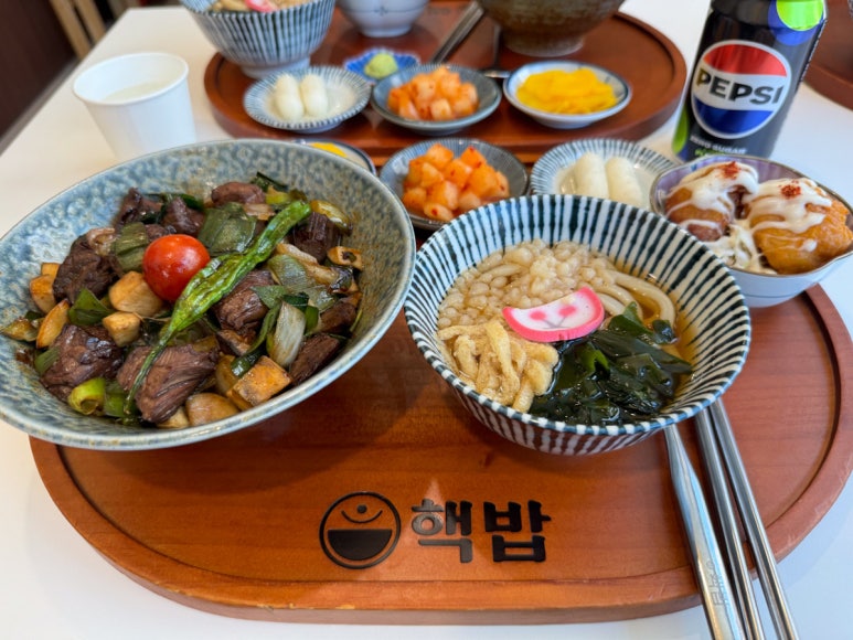 고기가득덮밥 이미지