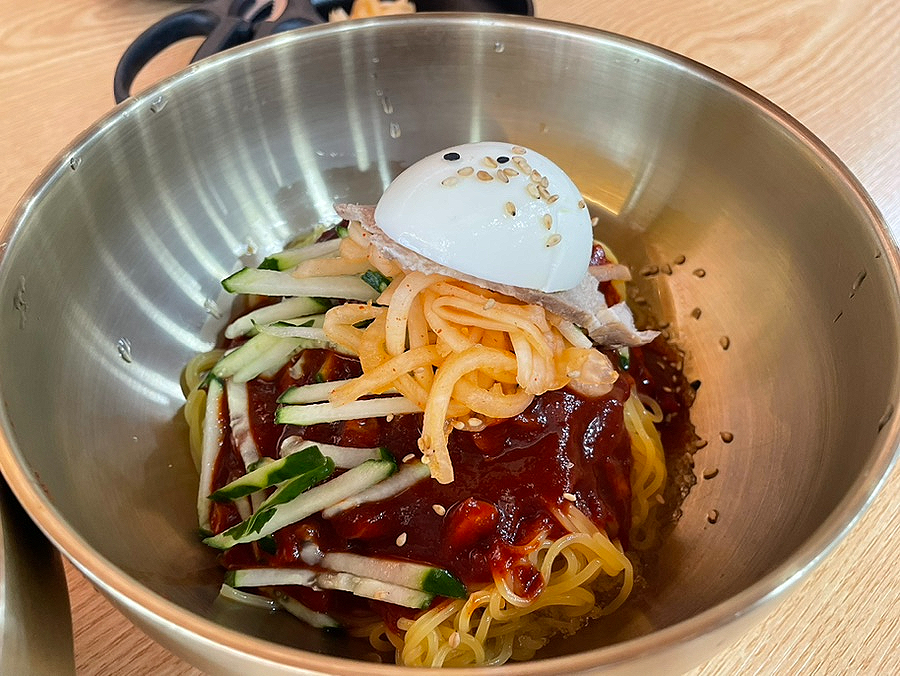 치자밀면 이미지