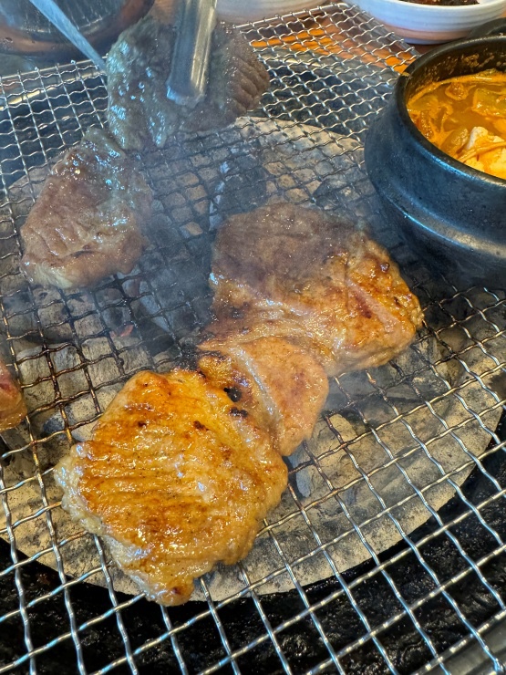 굴다리숯불돼지갈비 이미지