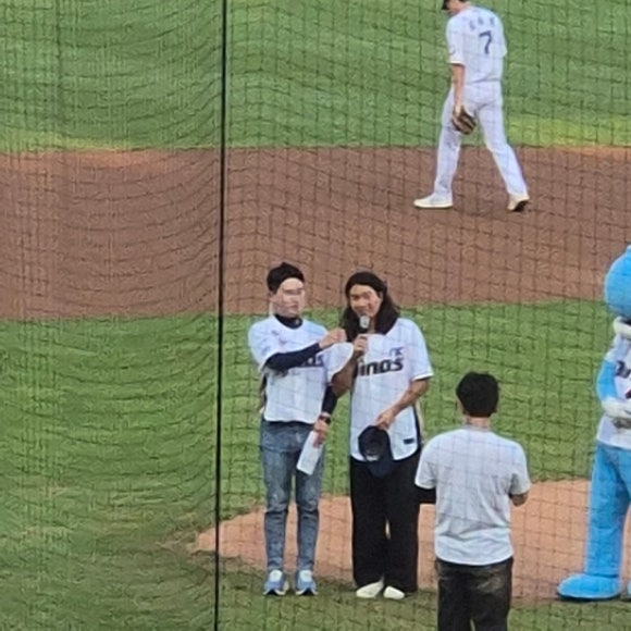 꼬미네일 이미지
