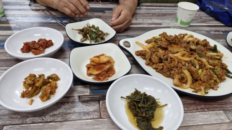 뱃머리 식당 이미지