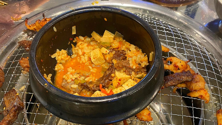 돌계단낙원숯불갈비 이미지