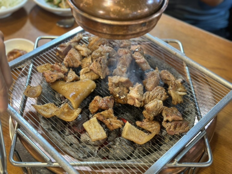 모두잘돼지그래도돼지 이미지