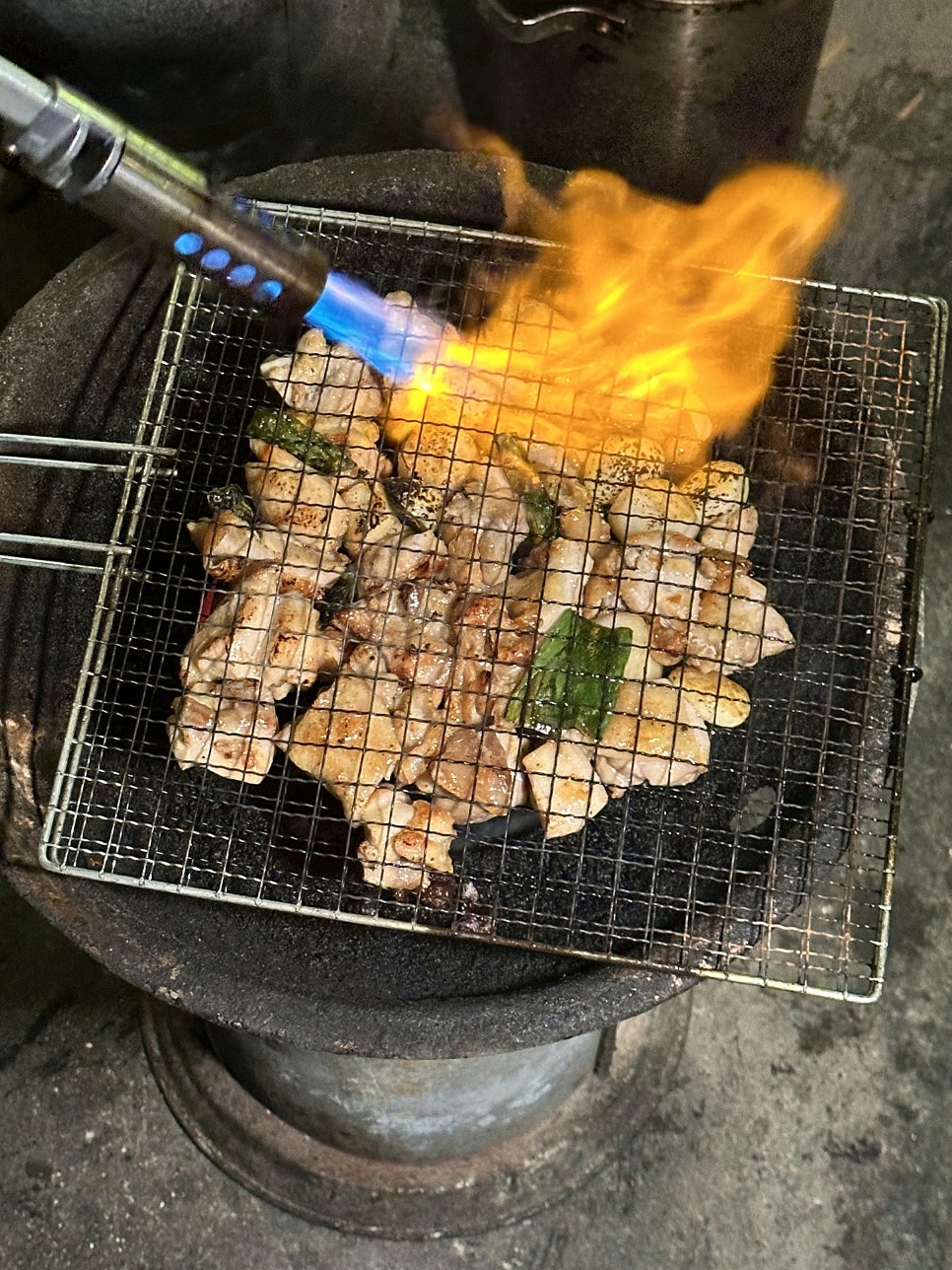 연탄닭발구이 이미지