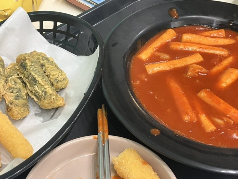 신떡순신천할매떡볶이 부산명륜점 이미지