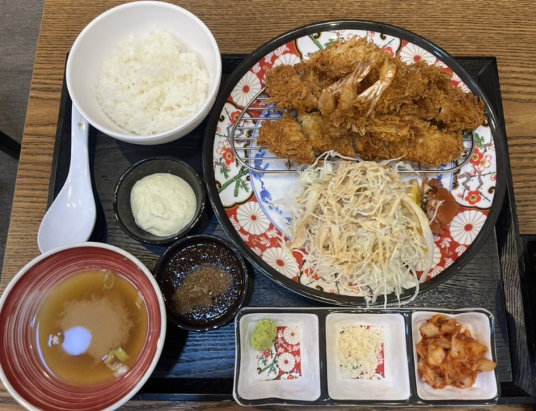 정든카츠 이미지