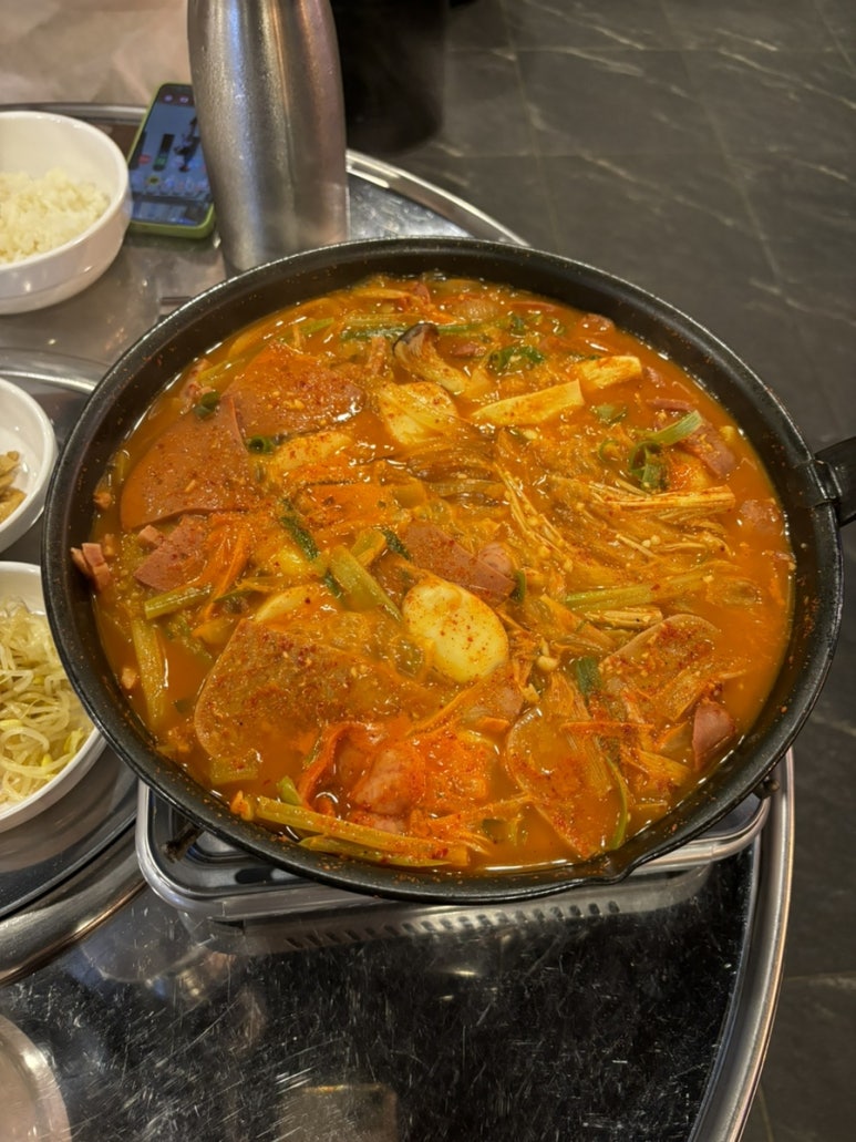 송탄부대찌개삼겹살 이미지