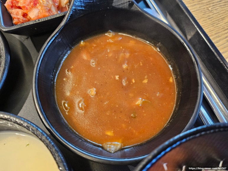 아저씨 수제 함박 이미지
