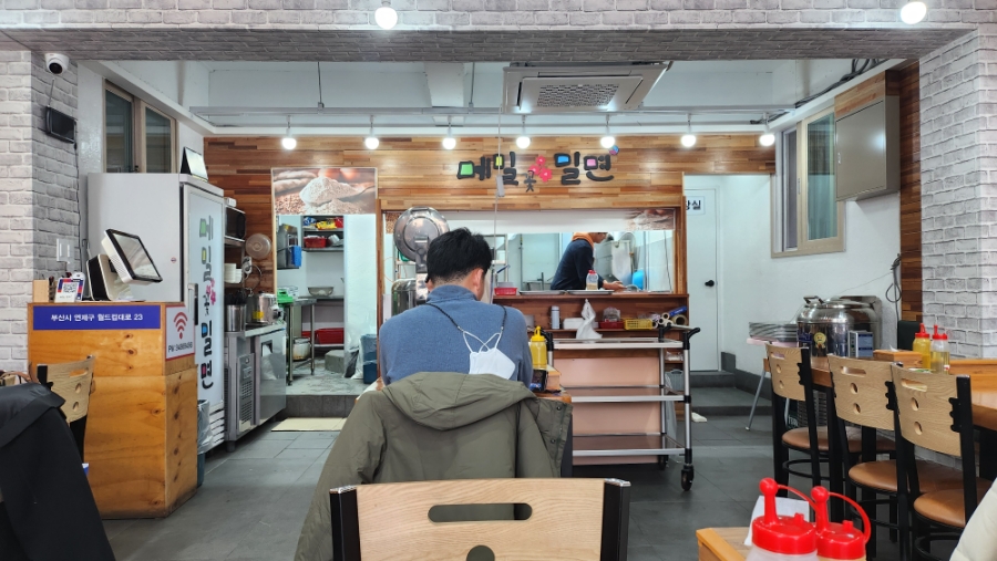 메밀꽃밀면 이미지