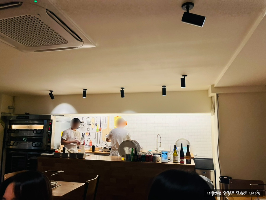 더엠버룸 이미지