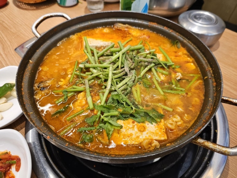 어시장 활어회 이미지