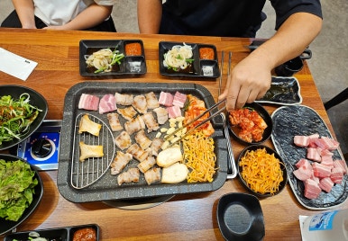쌉돼지 이미지