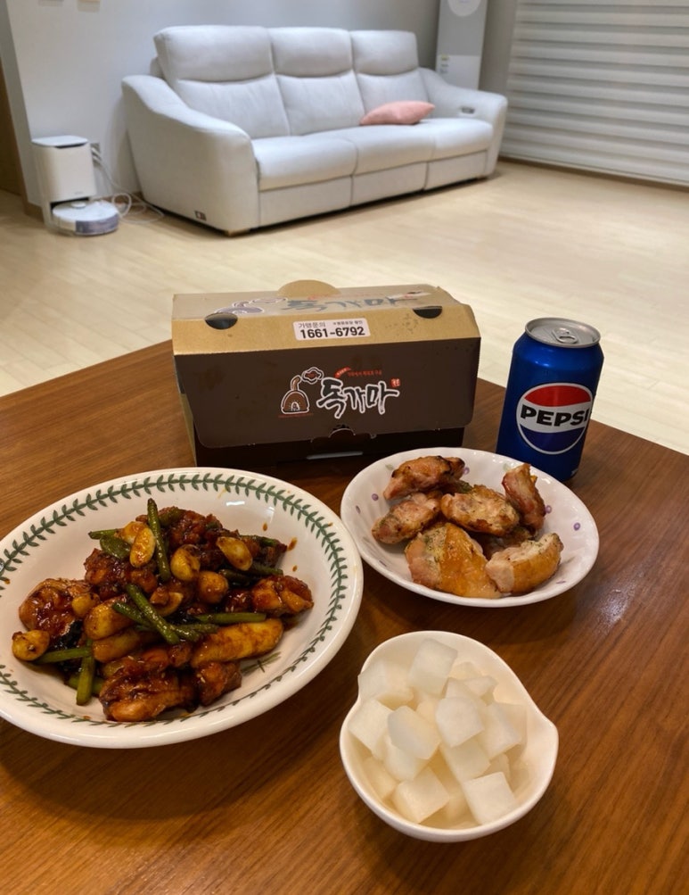 독가마숯불치킨 이미지