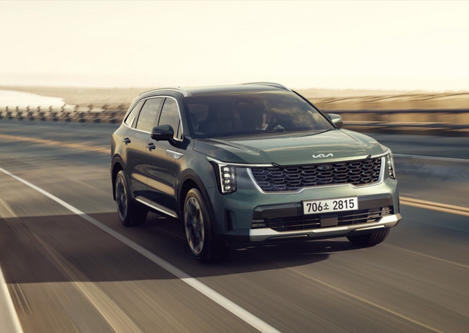 2025년형 기아 자동차  쏘렌토 하이브리드 – "최고의 가족용 중형 SUV 선택" 이미지 15