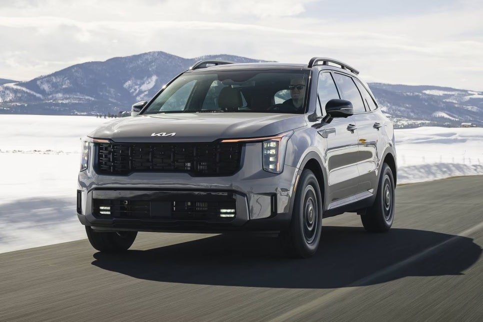 2025년형 기아 자동차  쏘렌토 하이브리드 – "최고의 가족용 중형 SUV 선택" 이미지 5