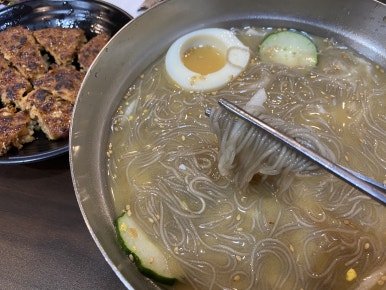 수제냉면떡갈비삼락원냉면 이미지