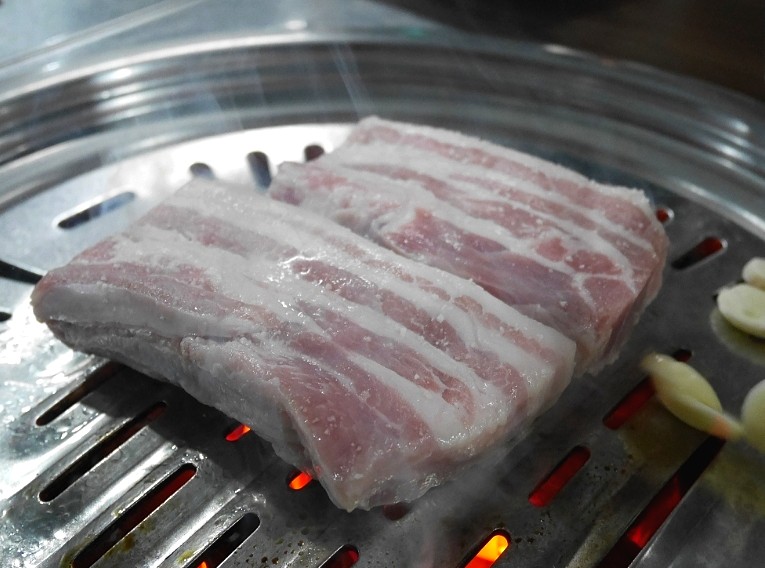 신흥갈비생삼겹 이미지