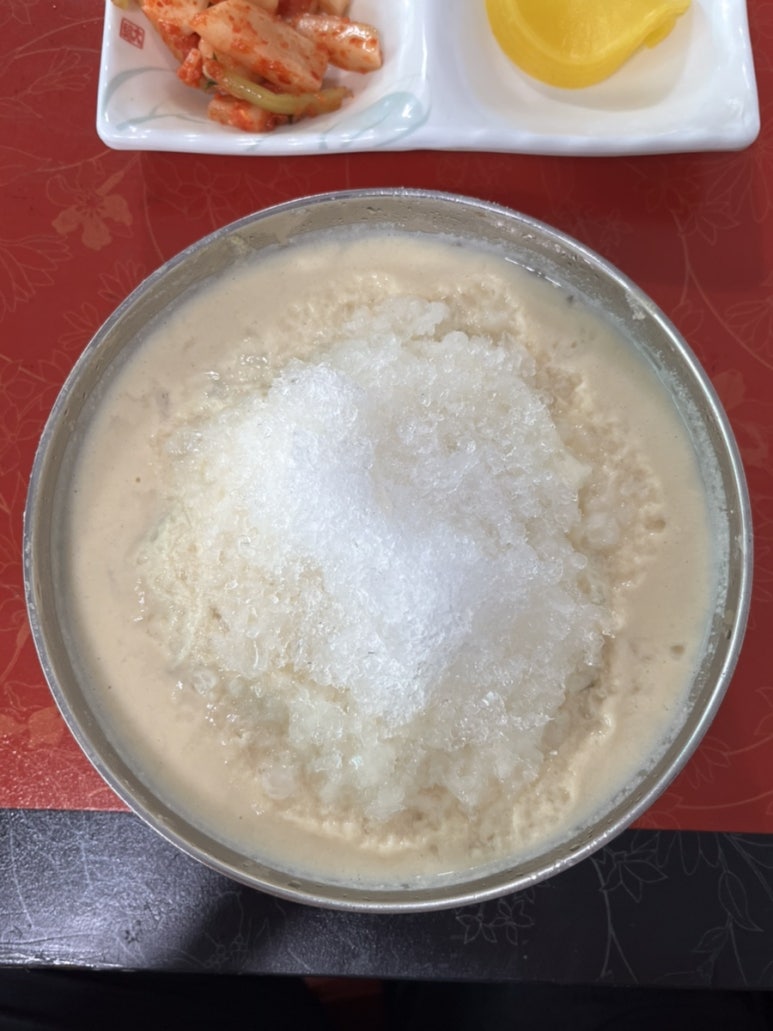 녹차콩물국수 이미지