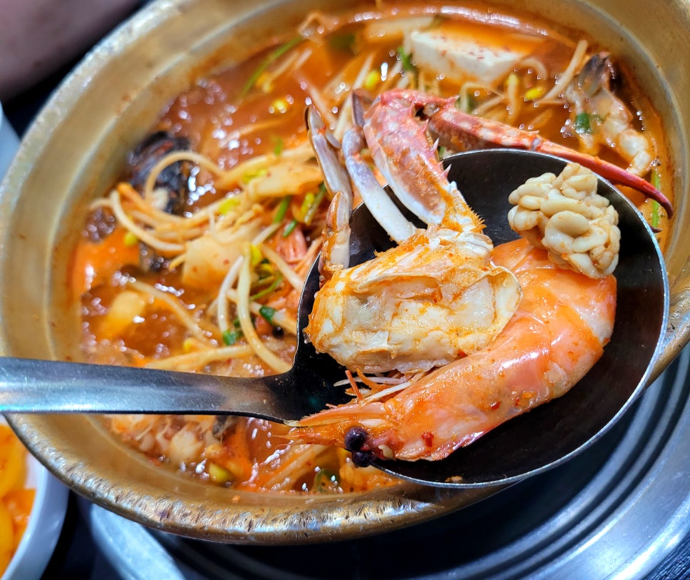 팔팔 찌개마을 이미지