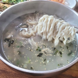 옹심이칼국수 이미지