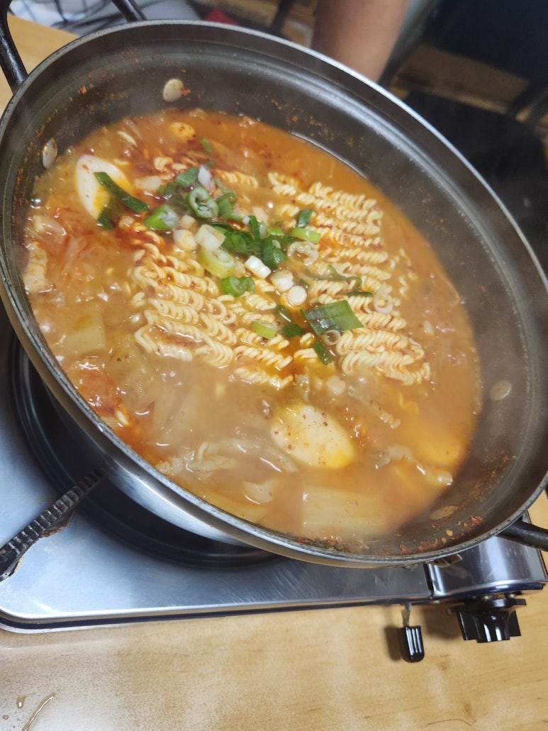 장어구이김치찌개 이미지