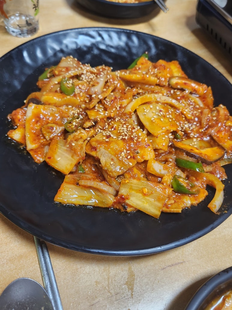 장어구이김치찌개 이미지