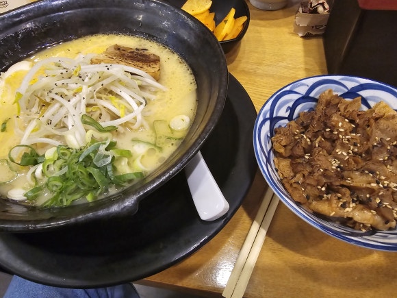 산쪼메 포항점 이미지