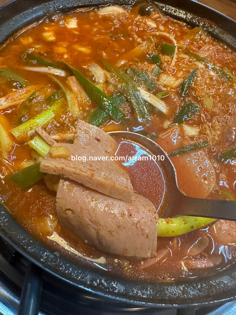 송절부대찌개 이미지