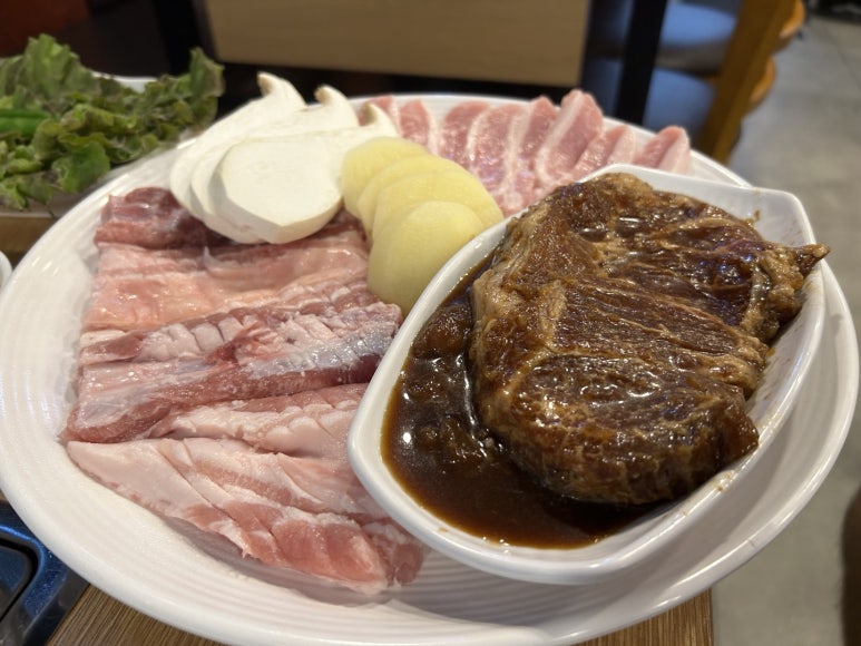 참숯나라갈비마을 이미지
