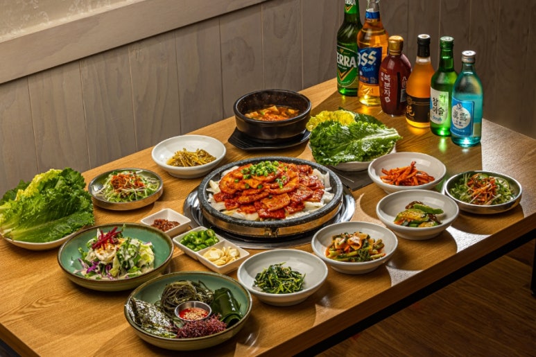 솥밥삼겹살 이미지