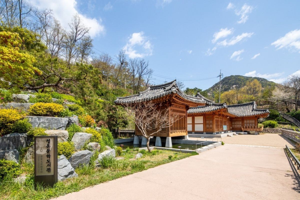청운서적 이미지