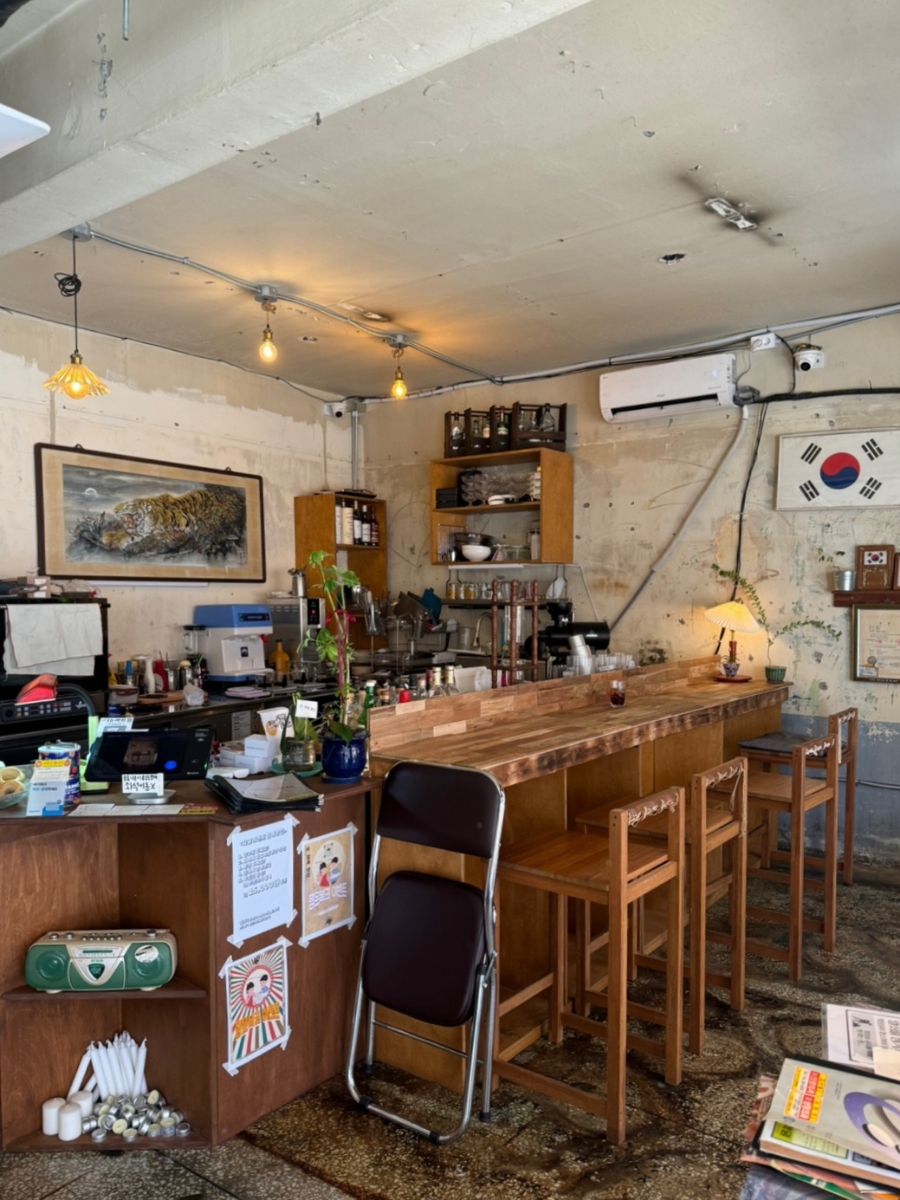 사, 여백, 찻잔 이미지