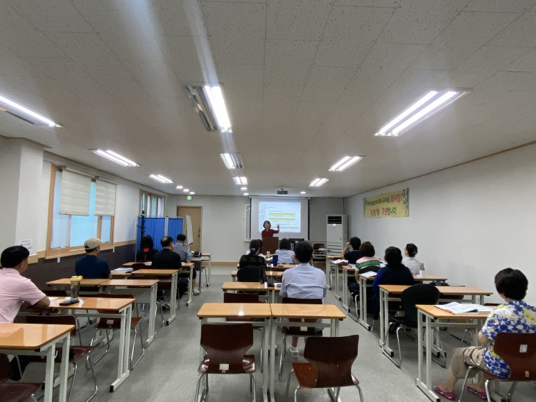 수원국제요양보호사교육원 이미지