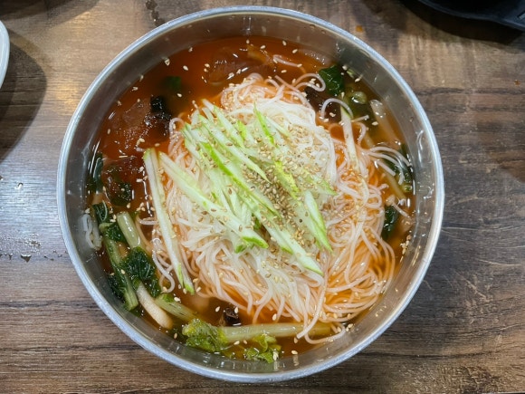 손칼국수보리밥한정식 이미지