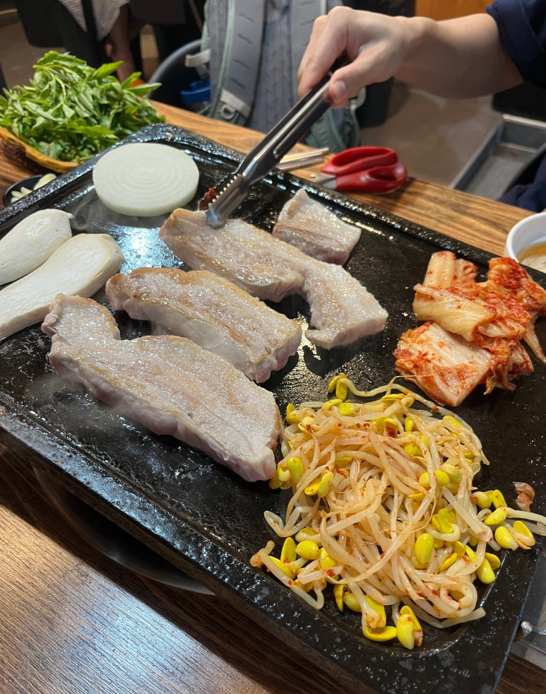 먹골돌판삼겹살 이미지