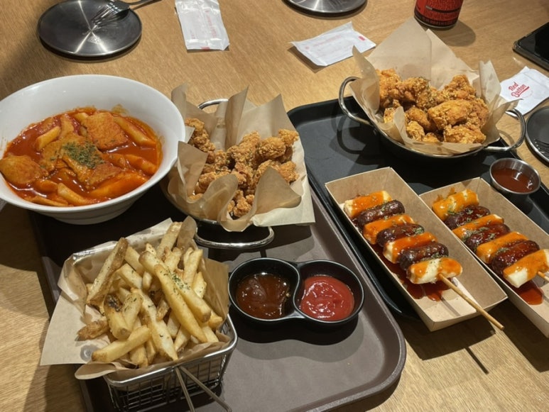 보드게임카페레드버튼신촌 이미지