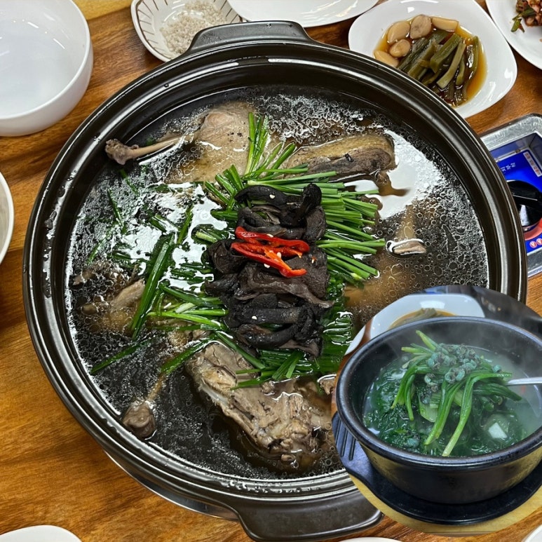 황금한방오리 이미지