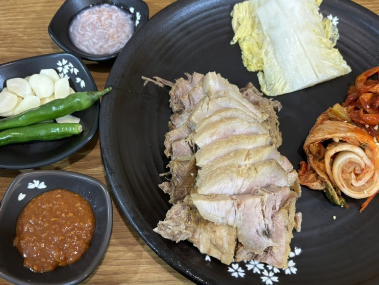 흥부보쌈 이미지