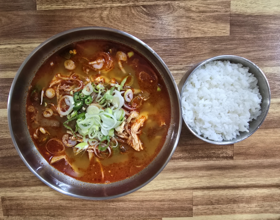 연일소문난닭개장 이미지