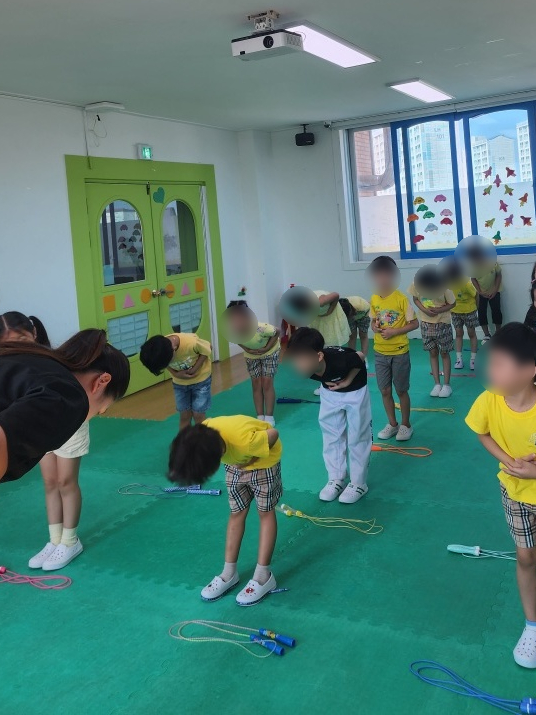 무지개재능유치원 이미지