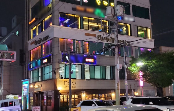 퀸스애비뉴노래연습장 이미지