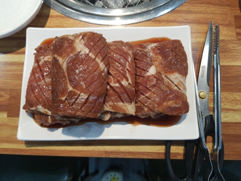 송죽잎 이미지